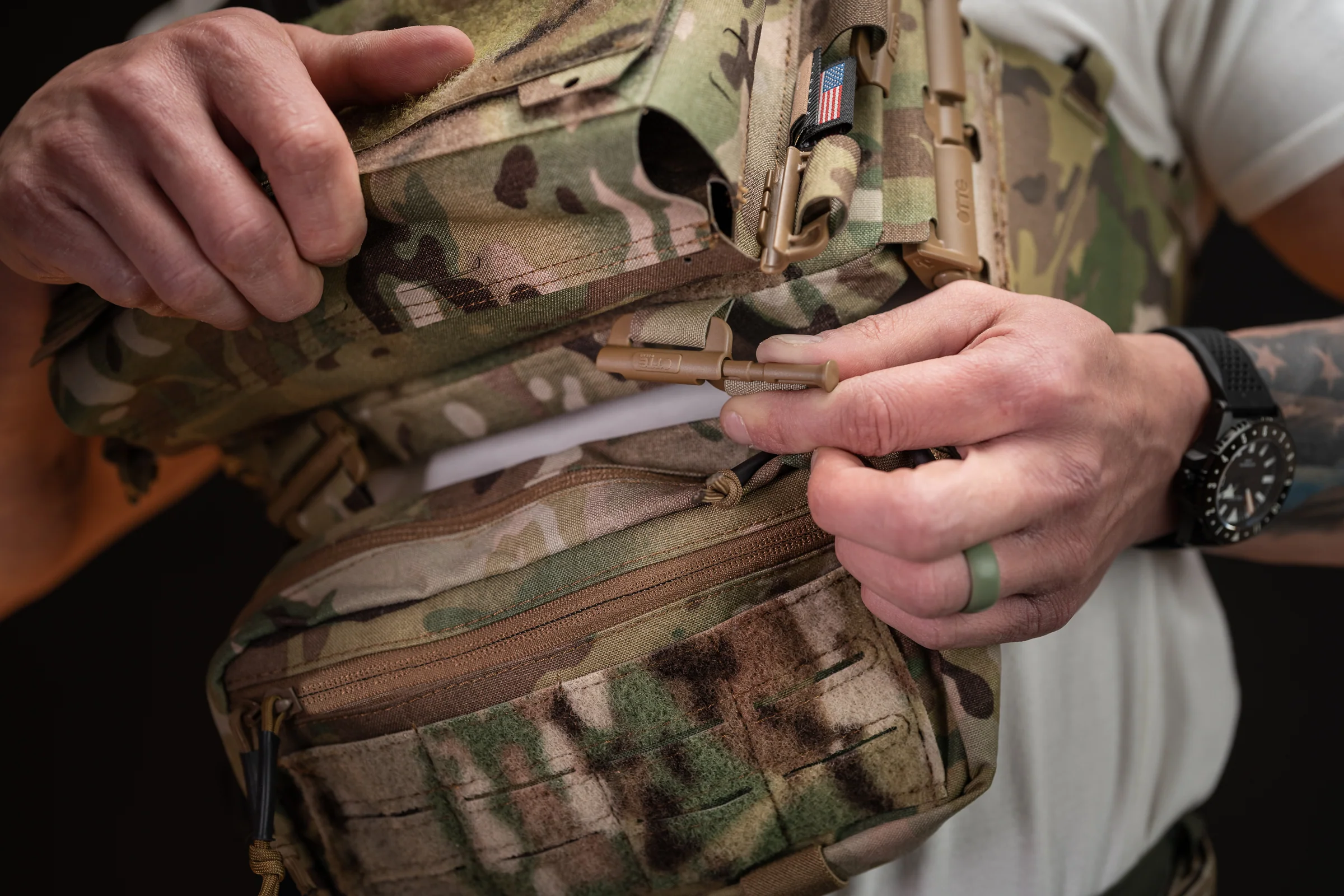 Universal Dangler Pouch - Image 6
